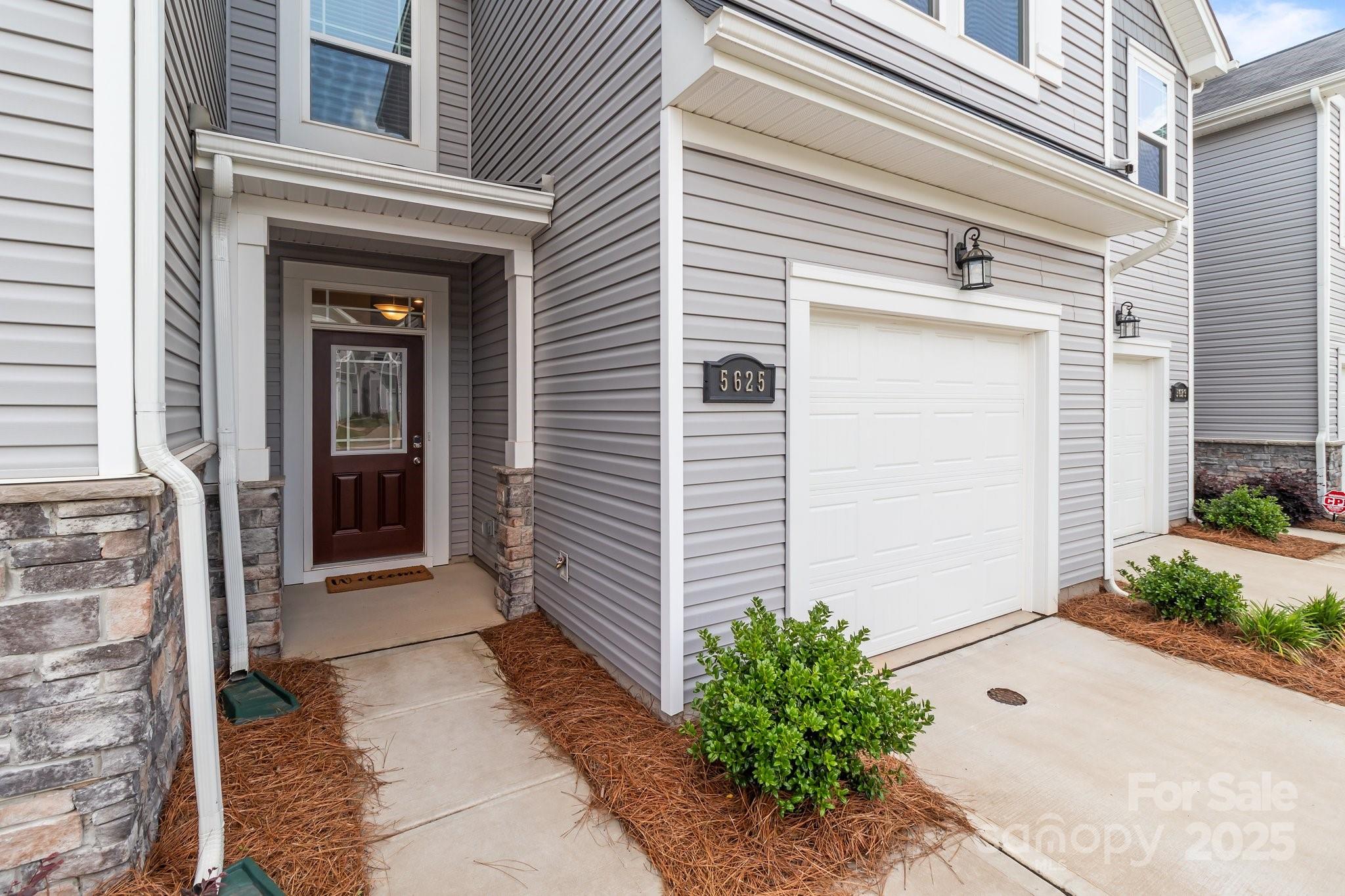 5625 Axil Lane