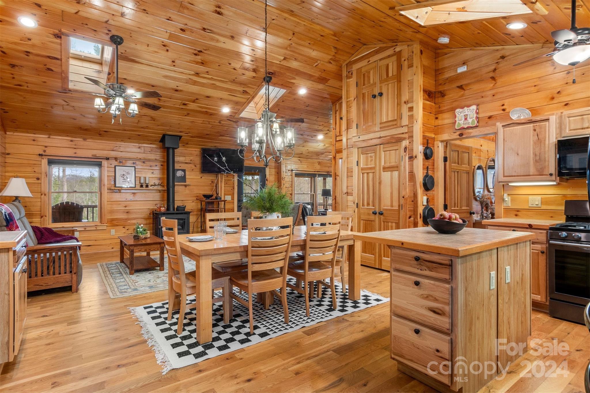 2257 Quiet Creek Lane