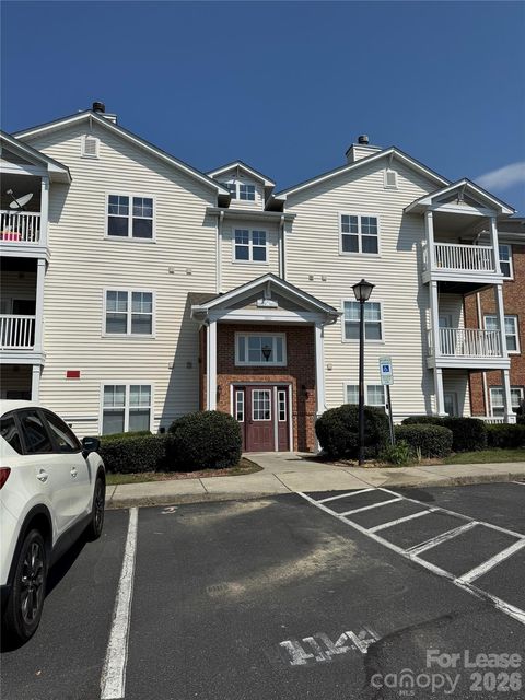 Photo of 9823 Hyde Glen Court, Charlotte, NC 28262 (MLS # 4360154)