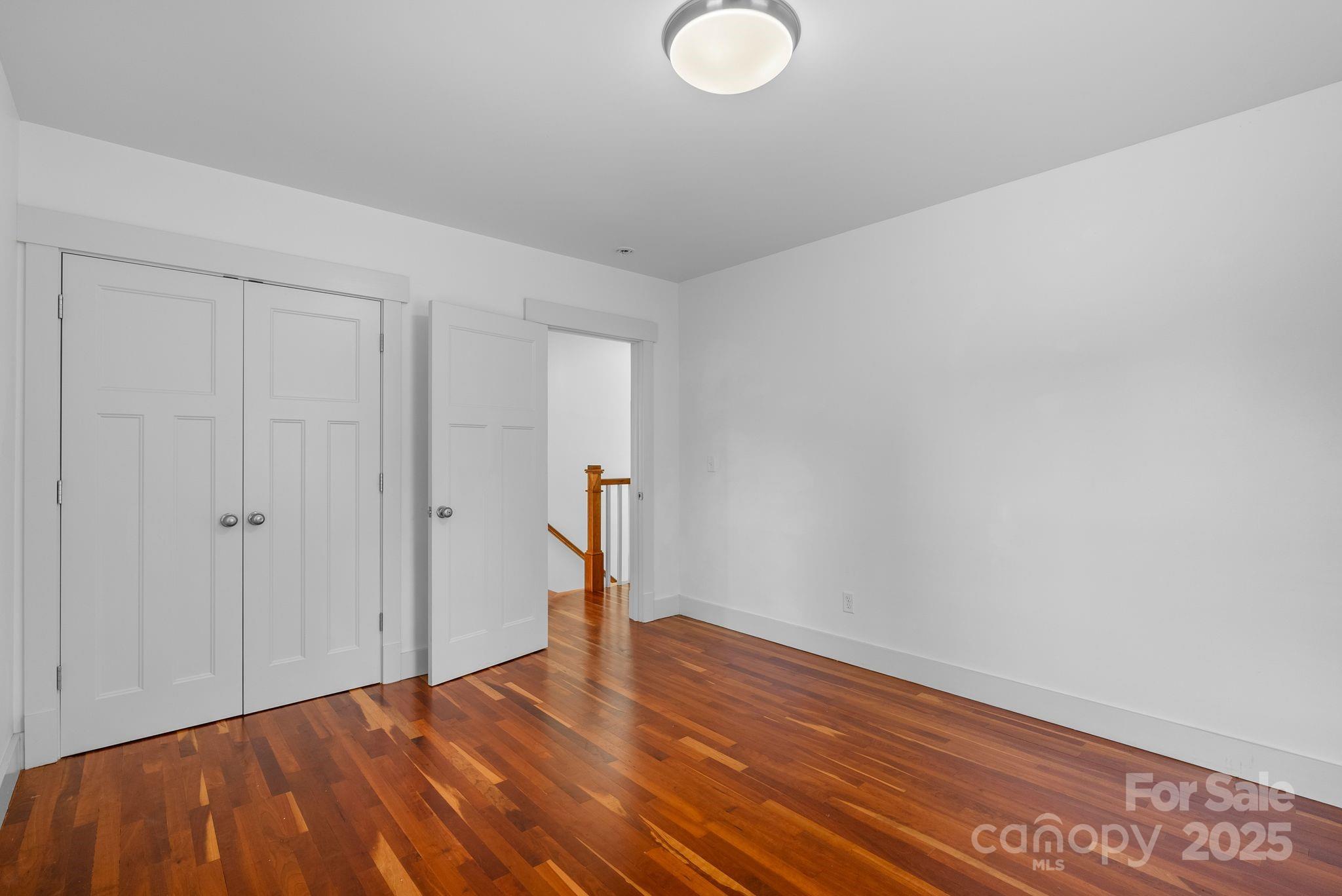 Zander Way - Residential