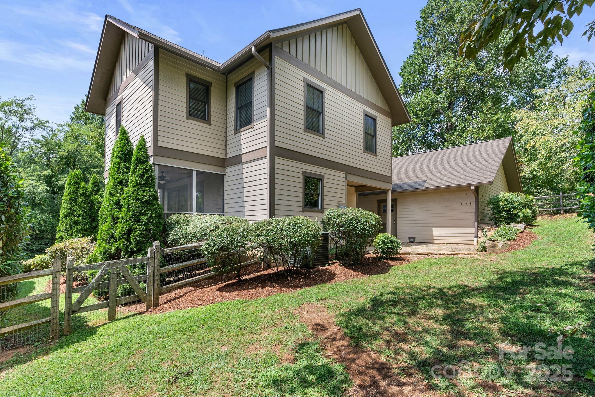 Zander Way - Residential