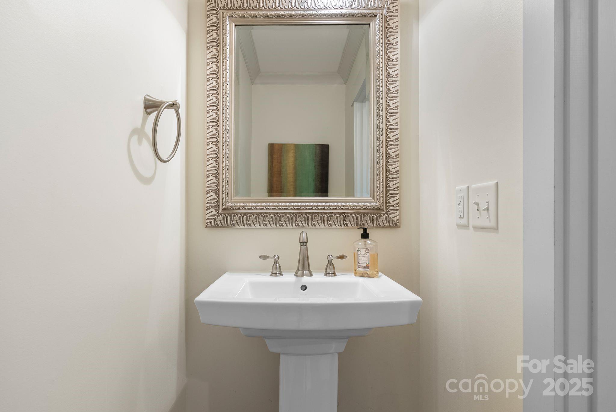 Zander Way - Residential