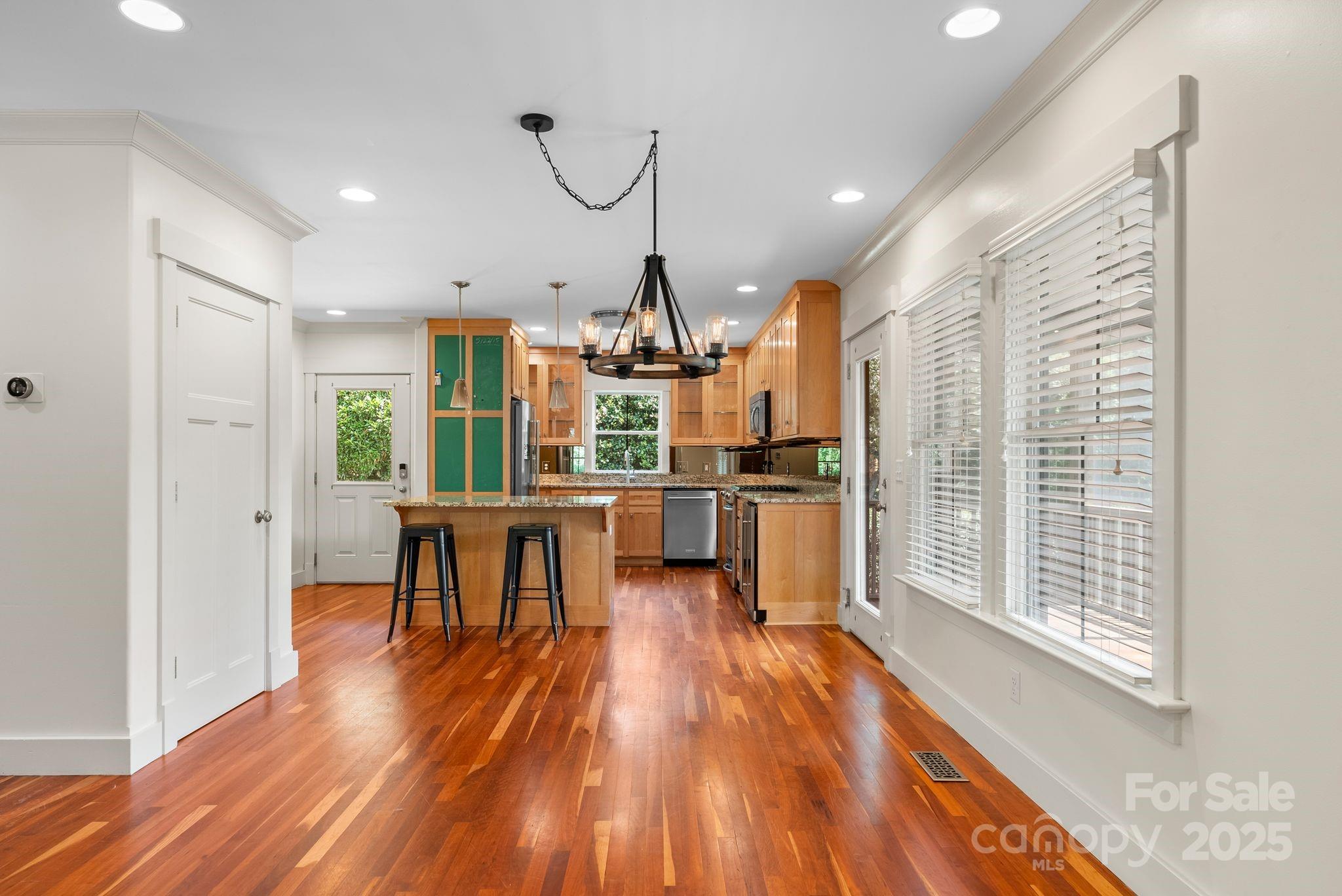 Zander Way - Residential