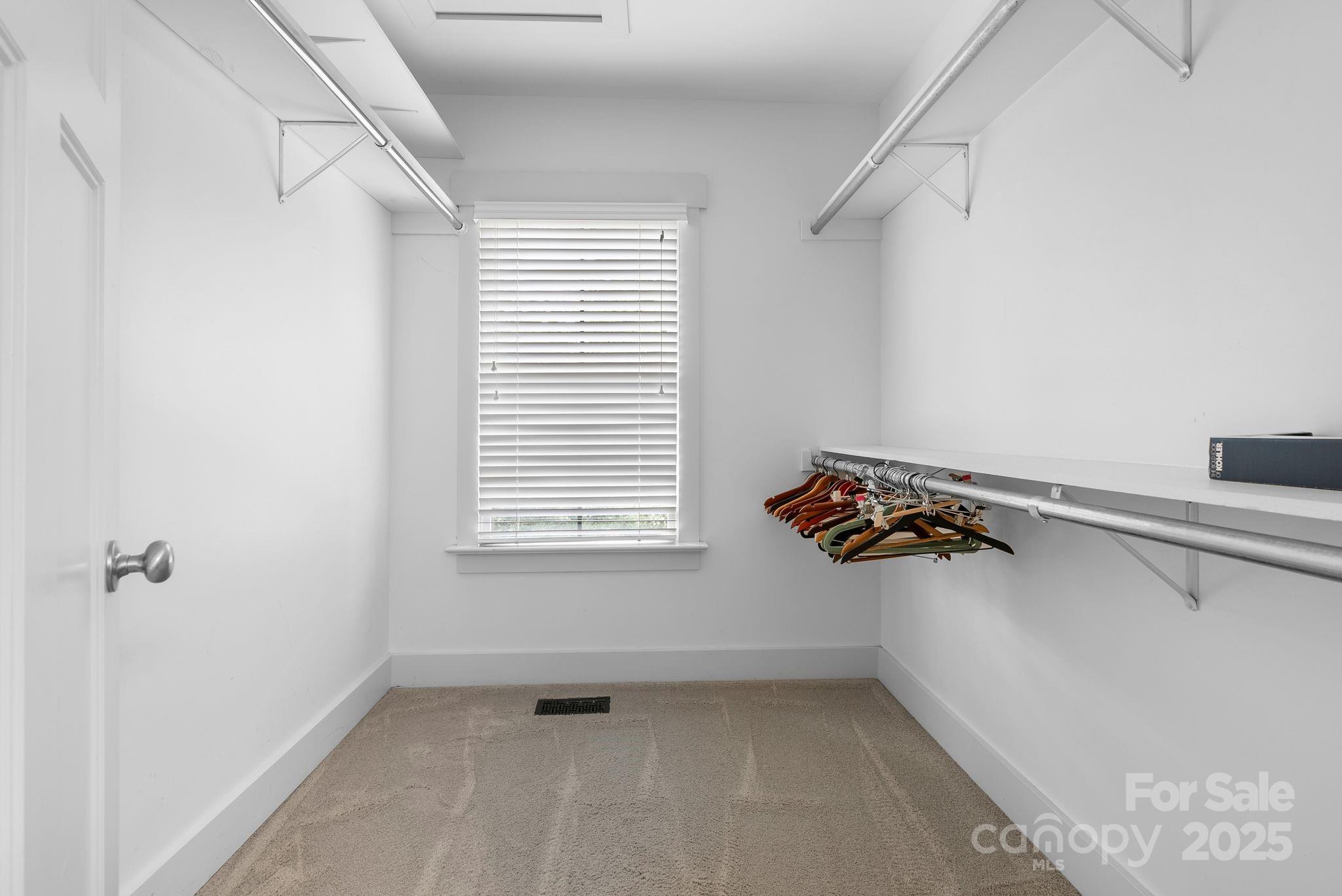 Zander Way - Residential