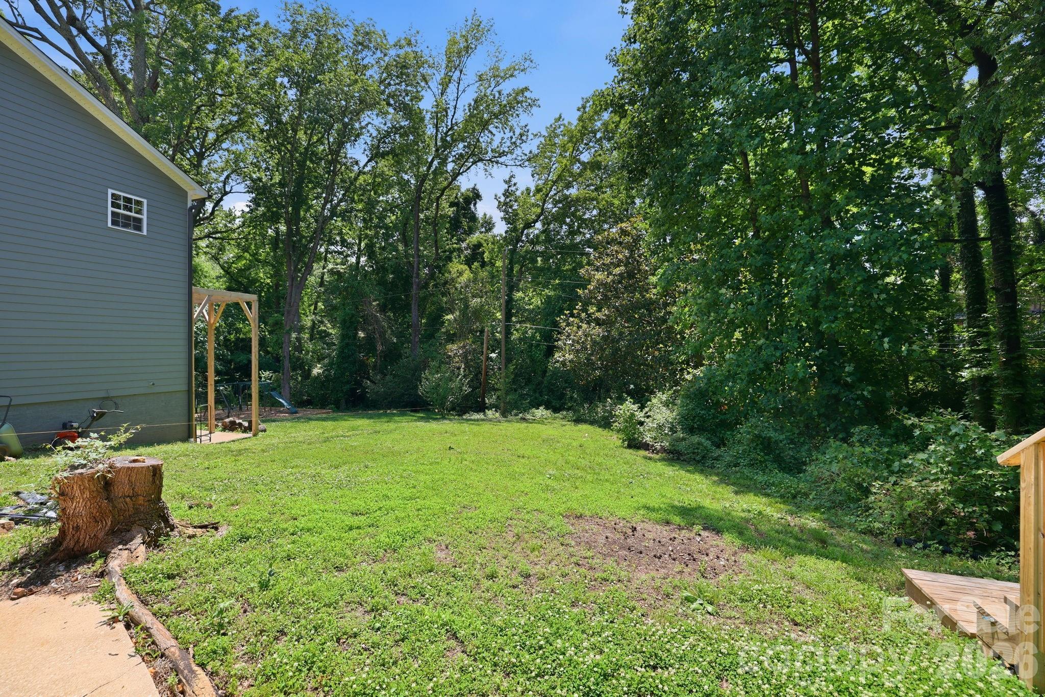 3034 Eastburn Road