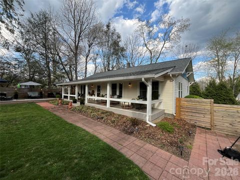 90&96 Virginia Avenue Asheville NC 28806