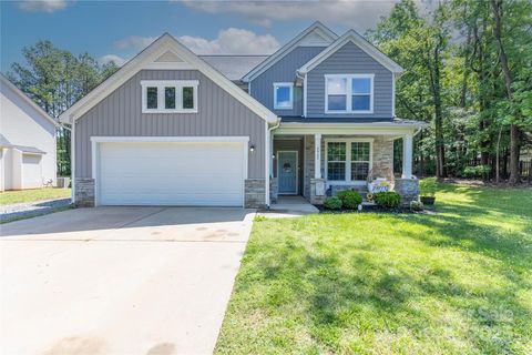 2902 Oakdale Road Charlotte NC 28216