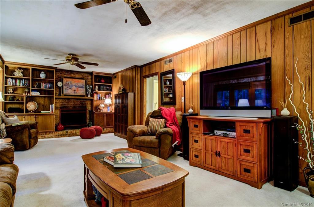 Lansdowne - Residential