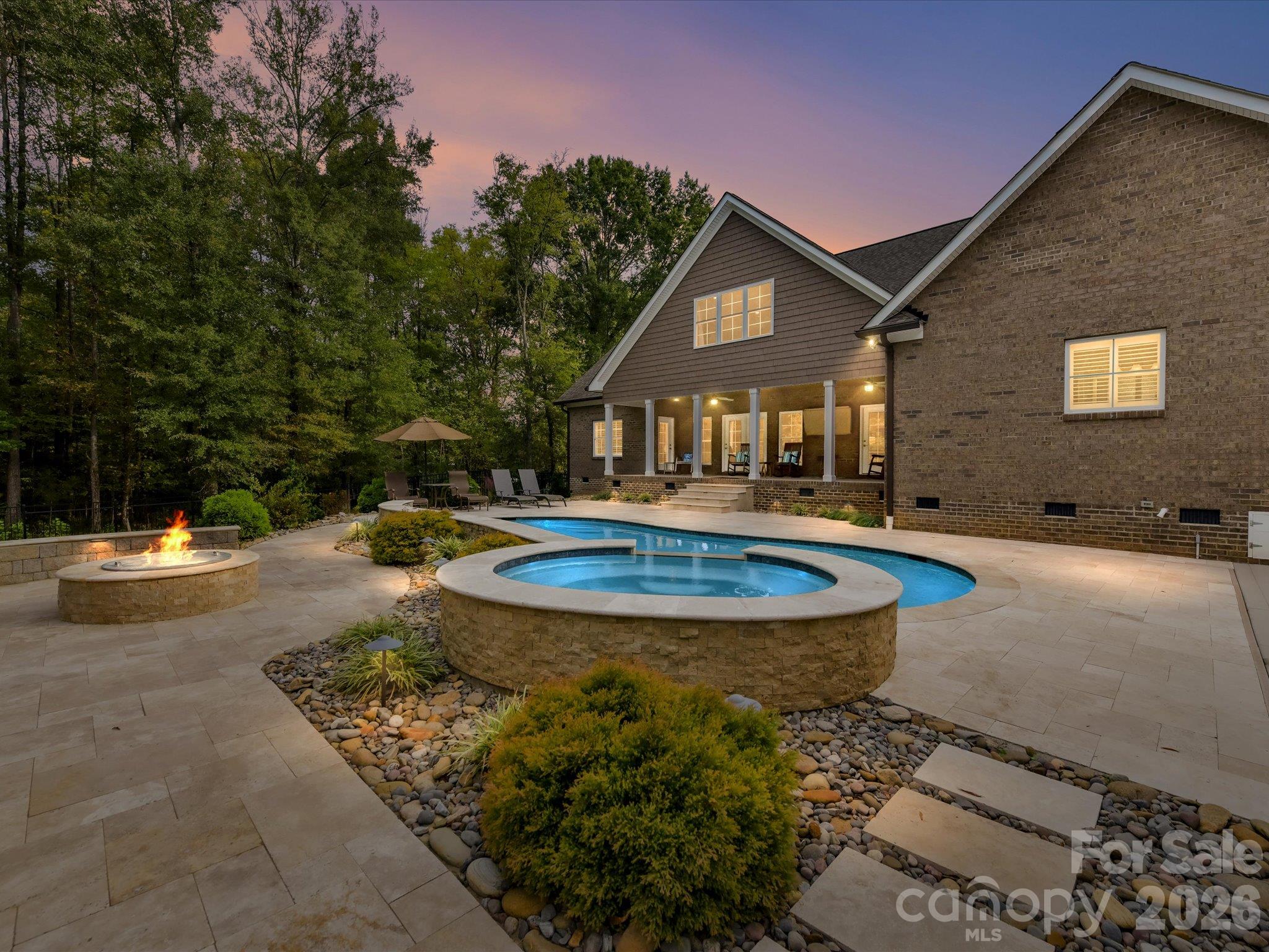5923 Rocky River Road N
