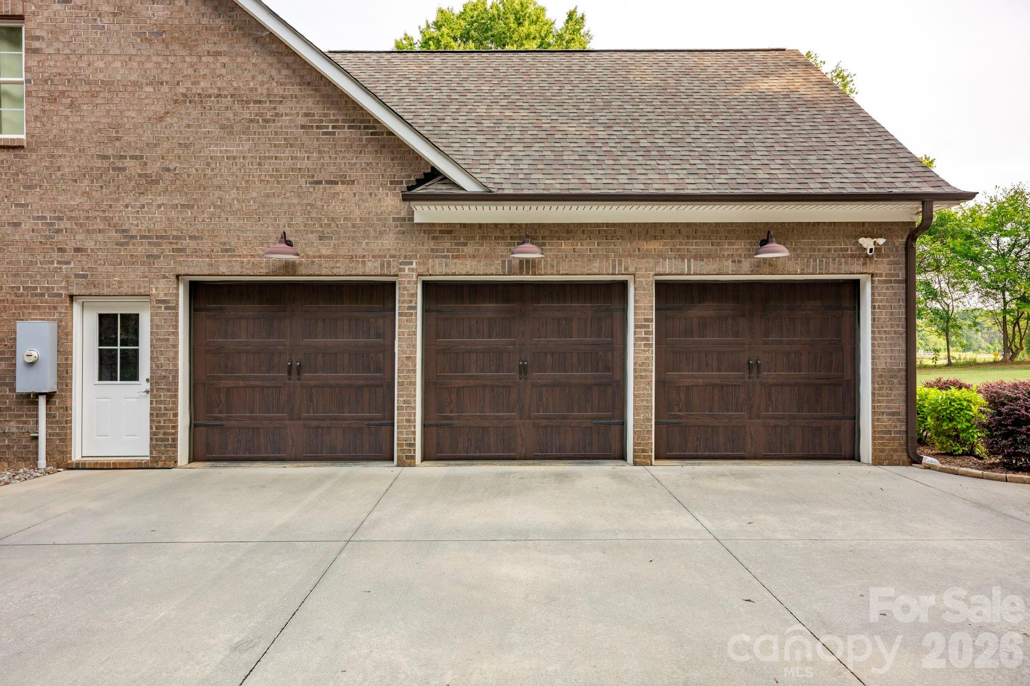 5923 Rocky River Road N