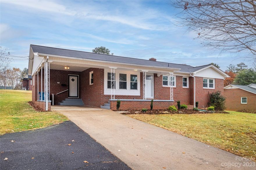 Welcome to your dream home in Valdese, NC! This newly remodeled 3 bed, 2 bath house is a testament to modern comfort and style. Step inside to discover a seamless blend of contemporary design and thoughtful upgrades that make this property truly exceptional. The spacious living area welcomes you with abundant natural light, creating a warm and inviting atmosphere. The floor plan effortlessly connects the dining area and kitchen, providing a perfect space for entertaining friends and family. Beautiful hardwood floors add a touch of elegance, while the freshly painted walls exude a modern, neutral palette that complements any decor style. Conveniently located in Valdese, this home provides easy access to local amenities, schools, and parks. Enjoy the charm of small-town living while being just a short drive to interstate 40. Schedule a showing today and experience the comfort, style, and functionality that this Valdese gem has to offer!