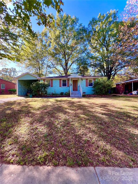 2716 Purser Drive Charlotte NC 28215