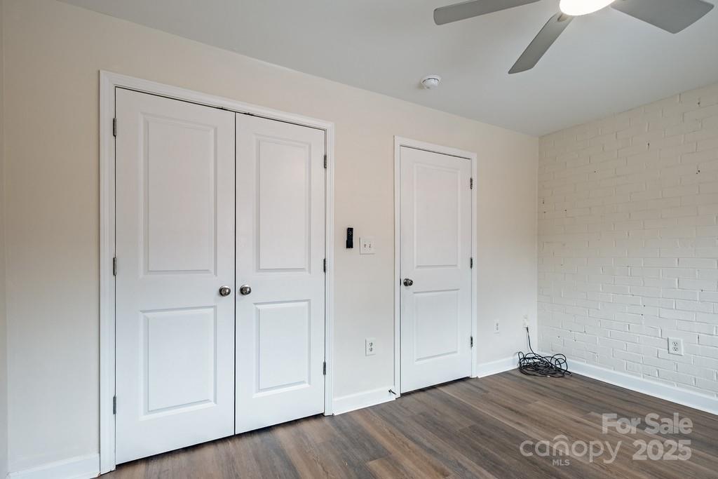 Williamsburg on Commonwealth - Residential