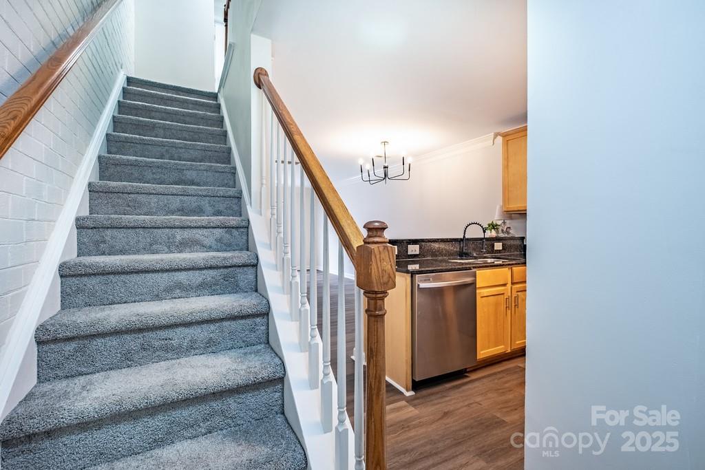 1310 Green Oaks Lane H