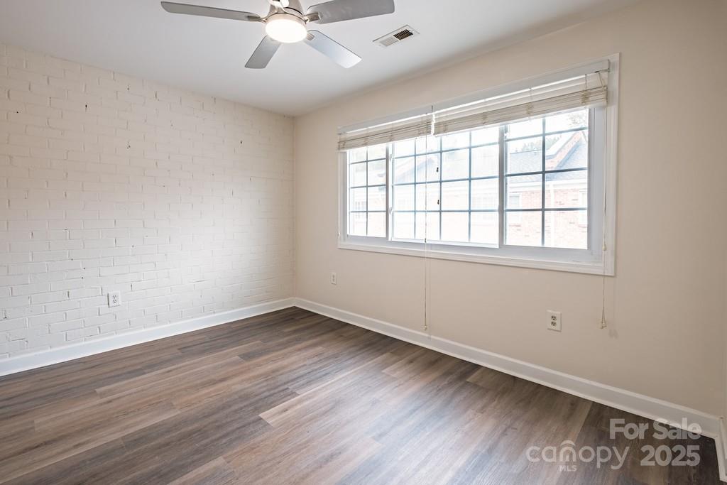 Williamsburg on Commonwealth - Residential