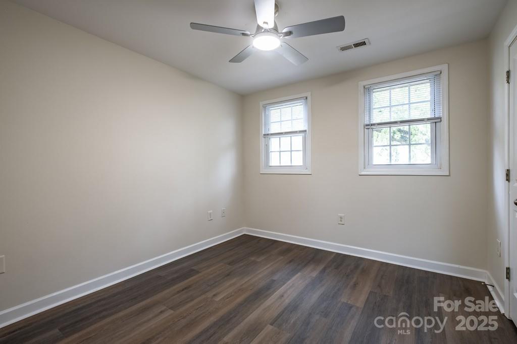 Williamsburg on Commonwealth - Residential