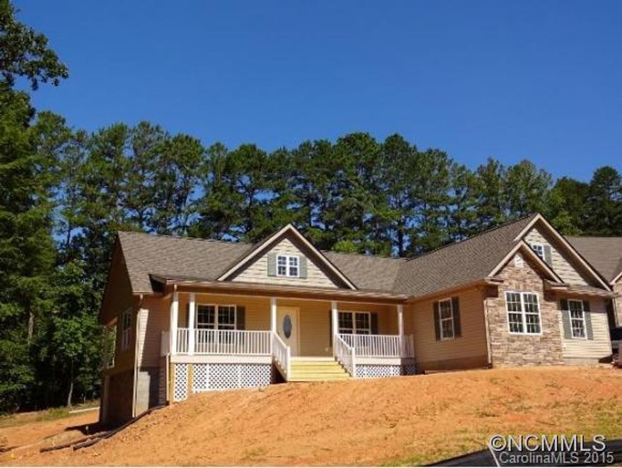 NEW CONSTRUCTION NEAR ETOWAH VALLEY GOLF COURSE!  LIVING ROOM FEATURES HARDWOOD FLOORING, FIREPLACE, CATHEDRAL CEILING, KITCHEN W/TILED FLOORING & GRANITE COUNTER TOPS, 3BR/2BA, SCREENED PORCH, 2 CAR GARAGE.  AREA OF NICE HOMES.  ONLY MINUTES TO HWY 280 & HWY 64!  TAXES ARE FOR LOT.