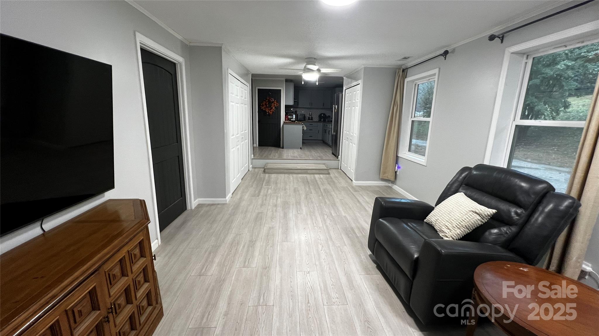 942 Hicks Chapel Loop