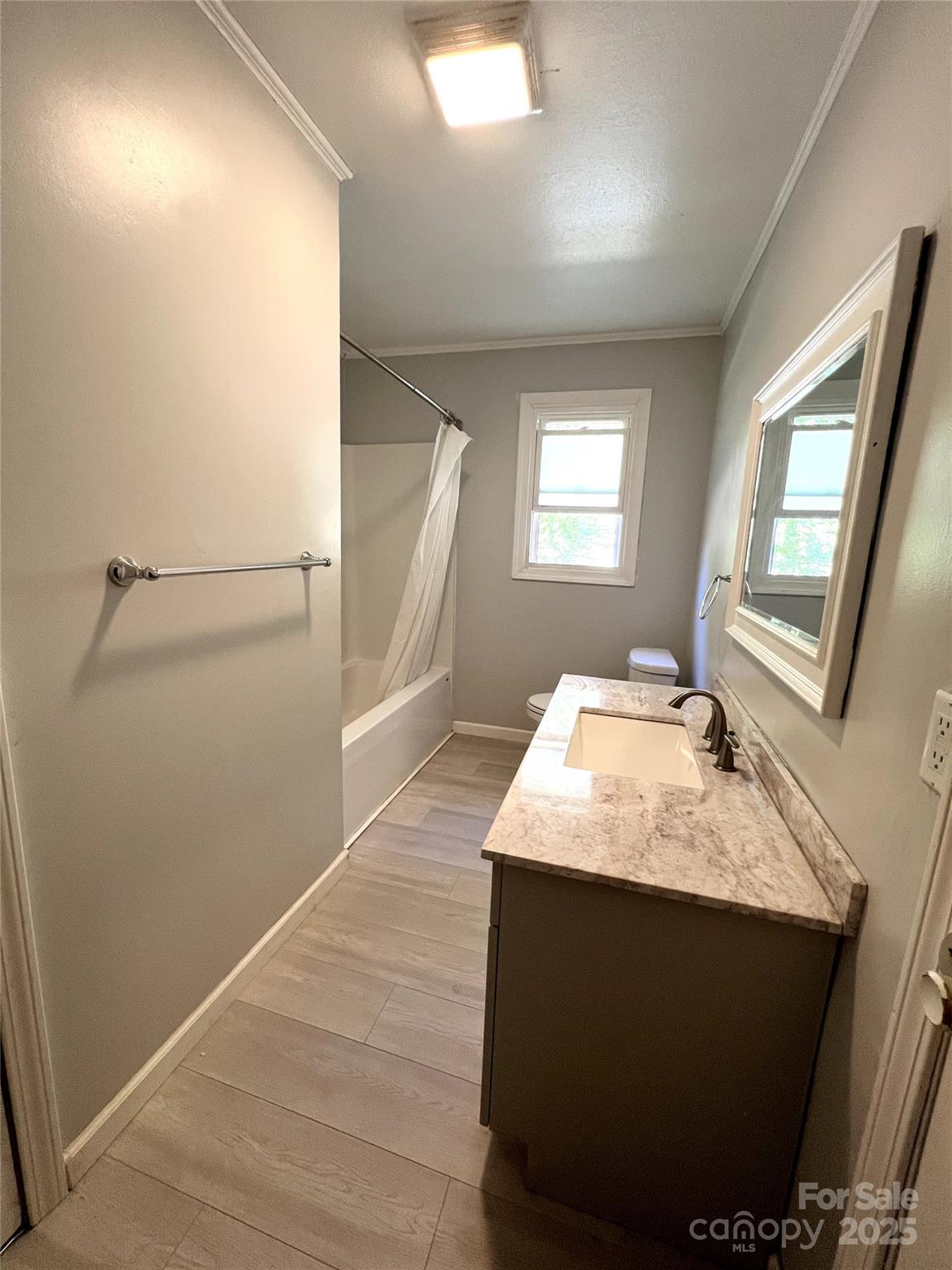 942 Hicks Chapel Loop