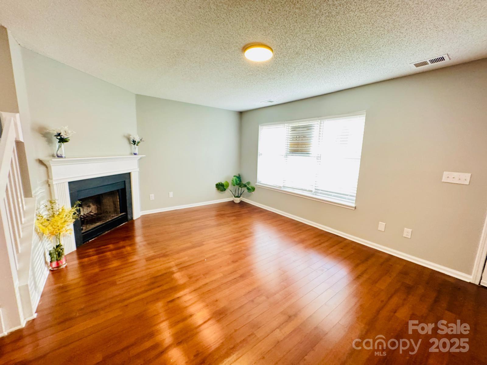 3129 Brockhampton Court