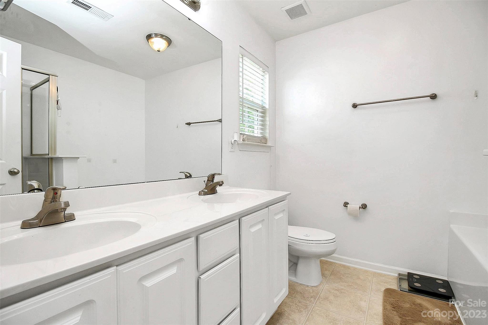 Jones Branch - Residential