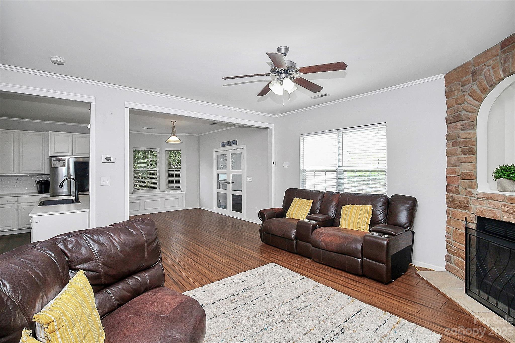 Jones Branch - Residential