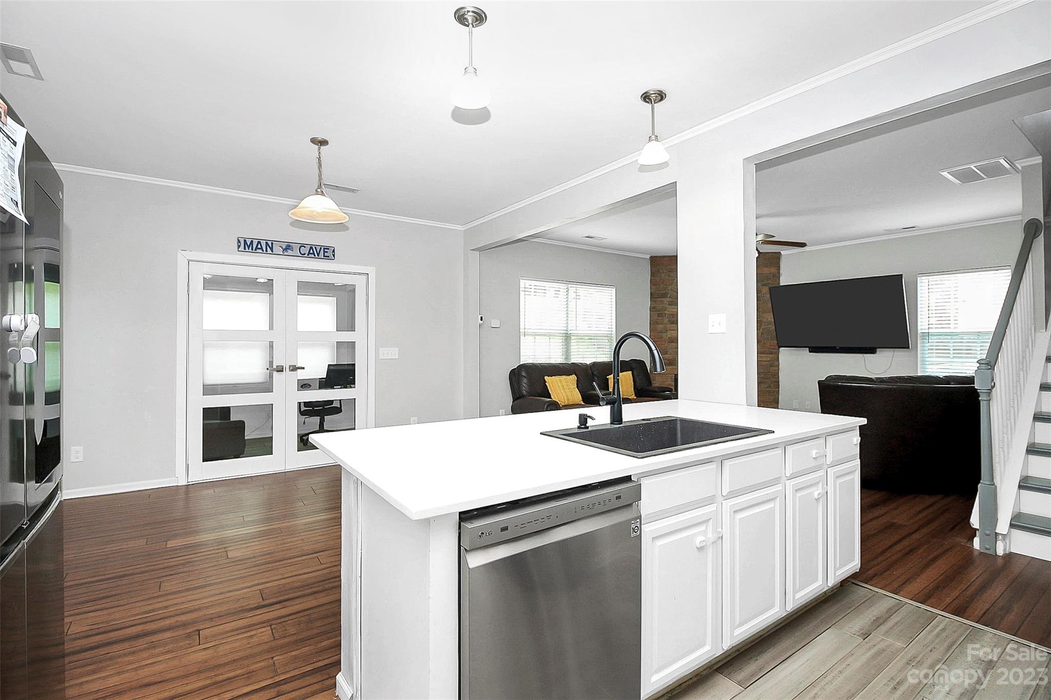 Jones Branch - Residential