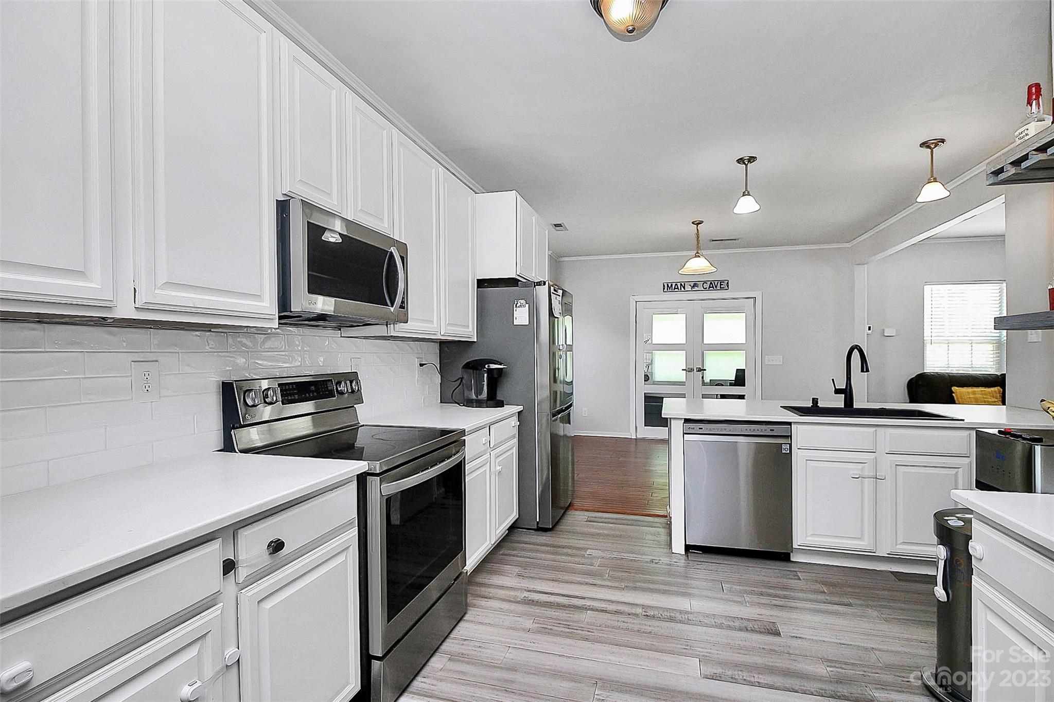 Jones Branch - Residential