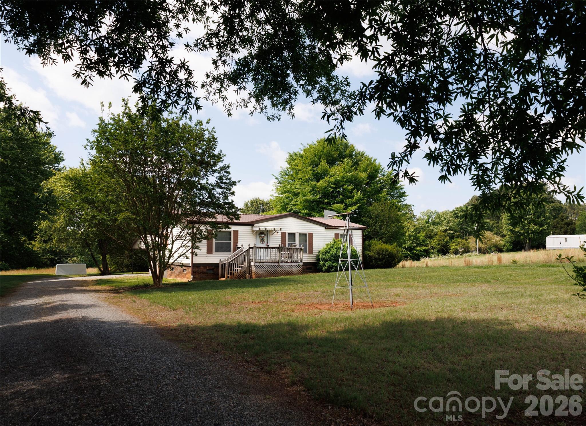 318 Tuckers Grove Road