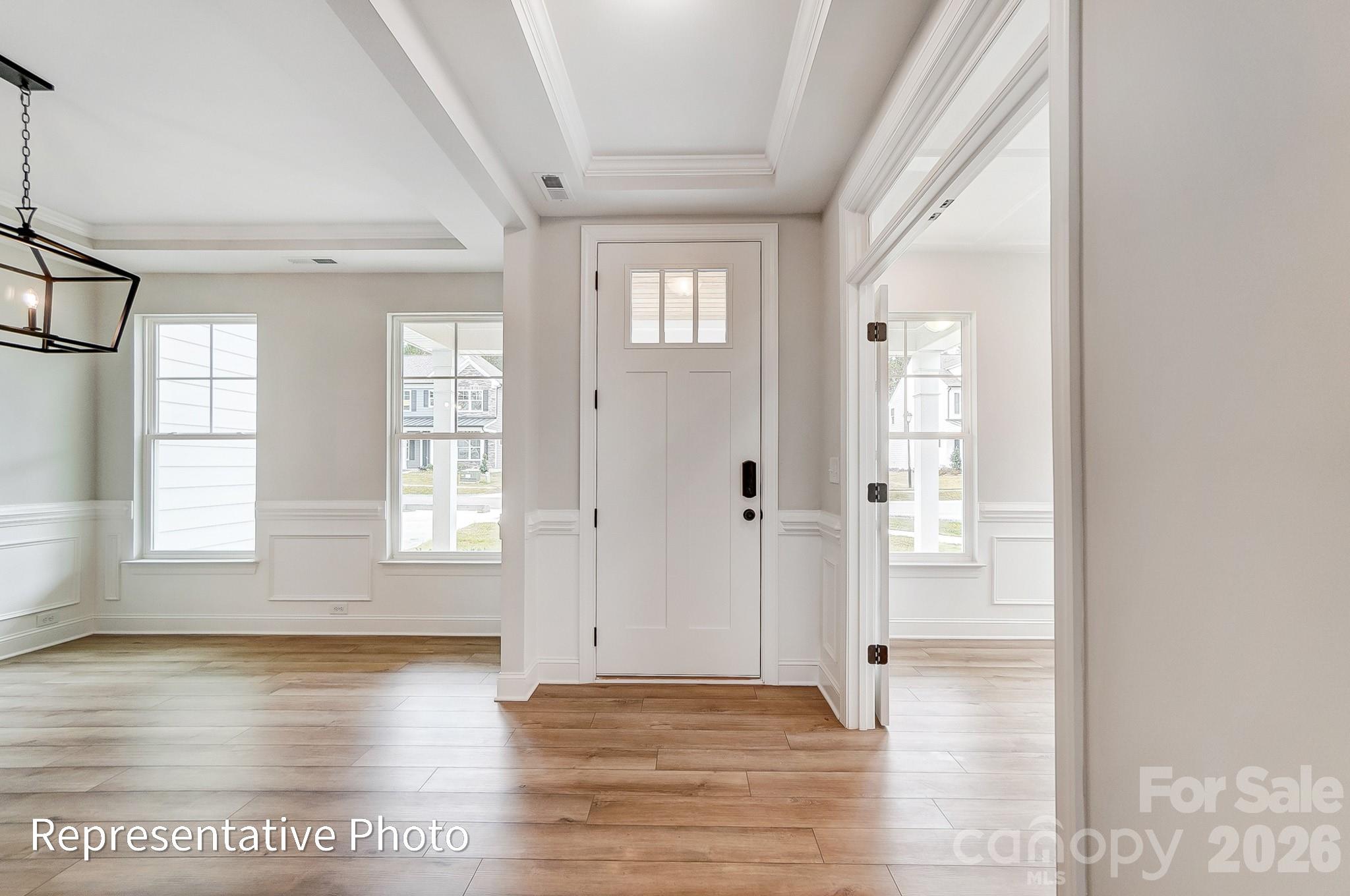 5062 McLaughlin Loop