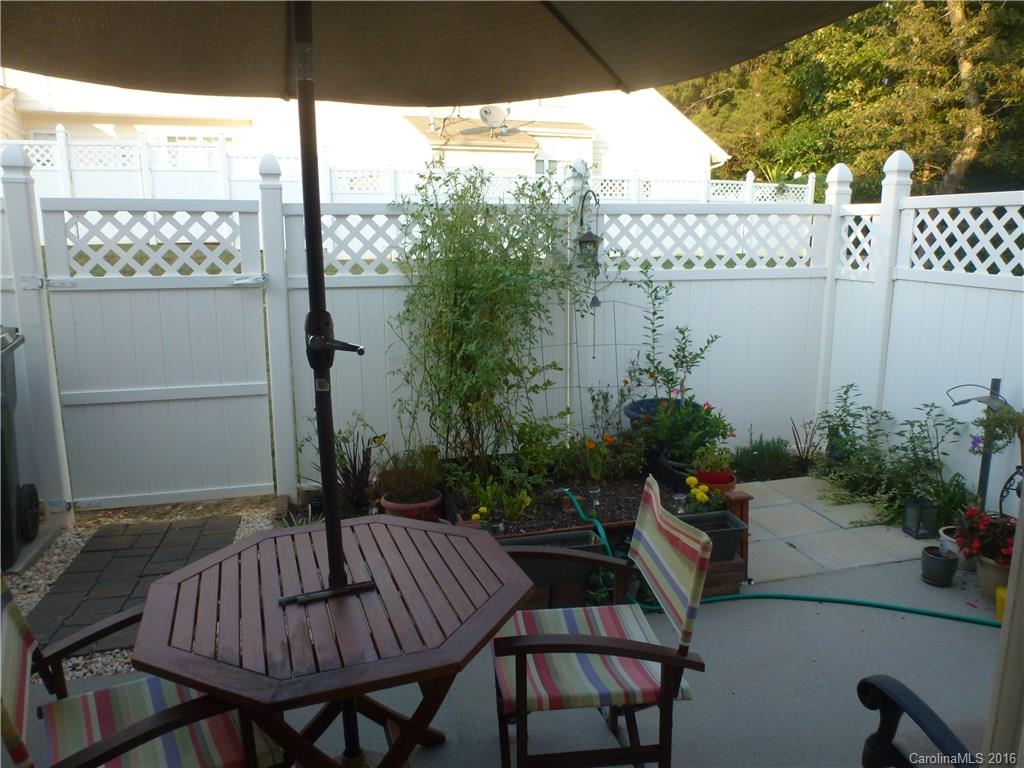 Ridge Pointe - Residential