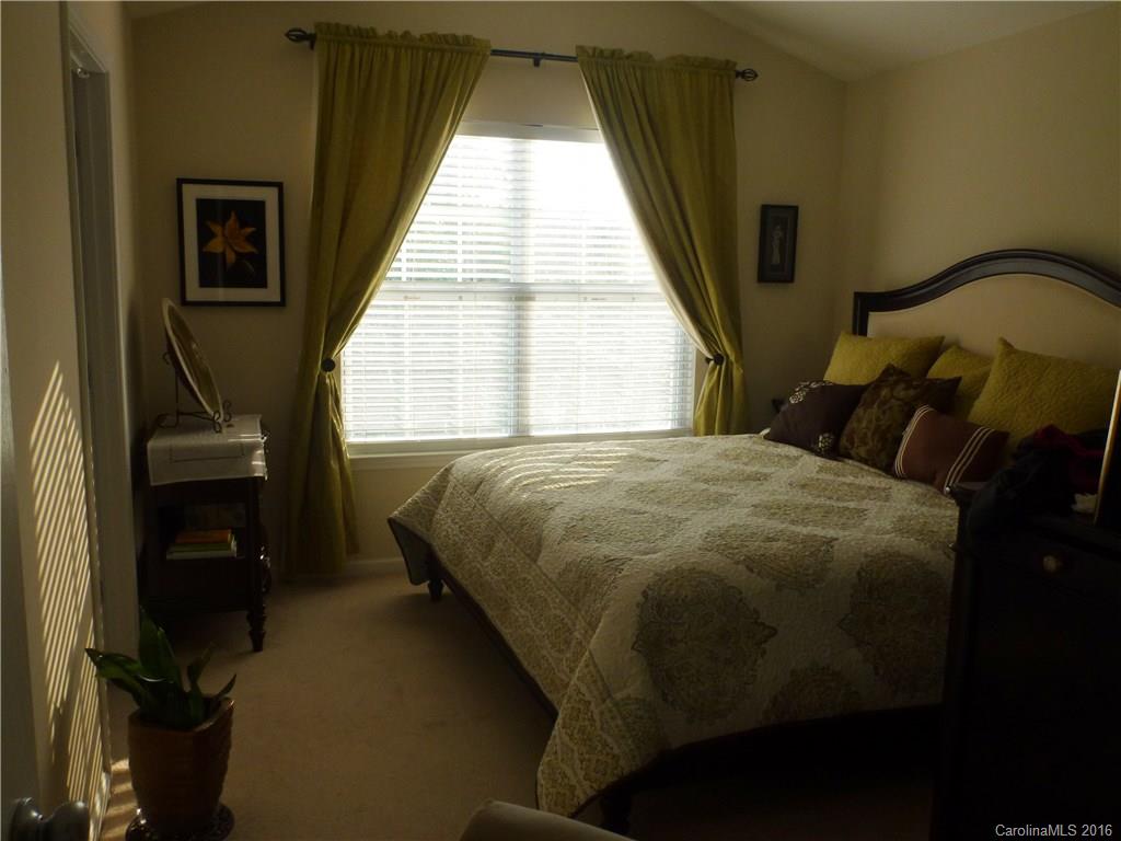 Ridge Pointe - Residential