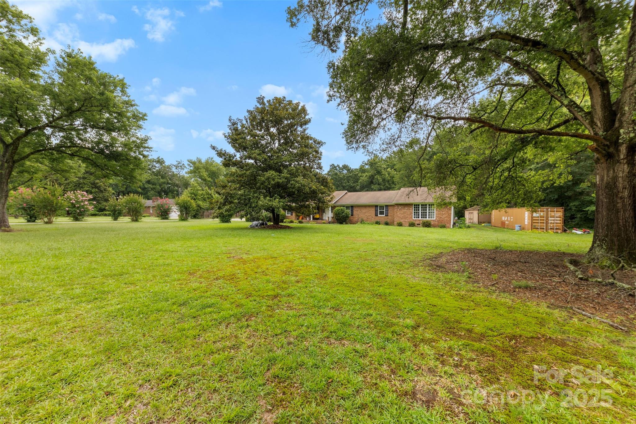 724 Catawba Circle N