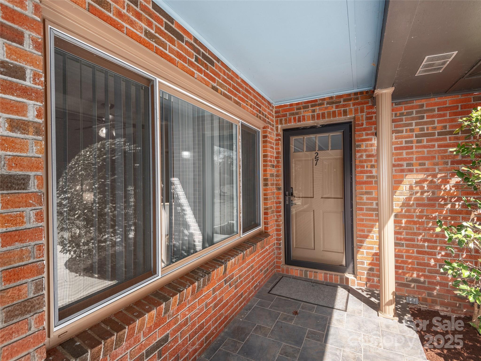 25/27 Oakdale Drive