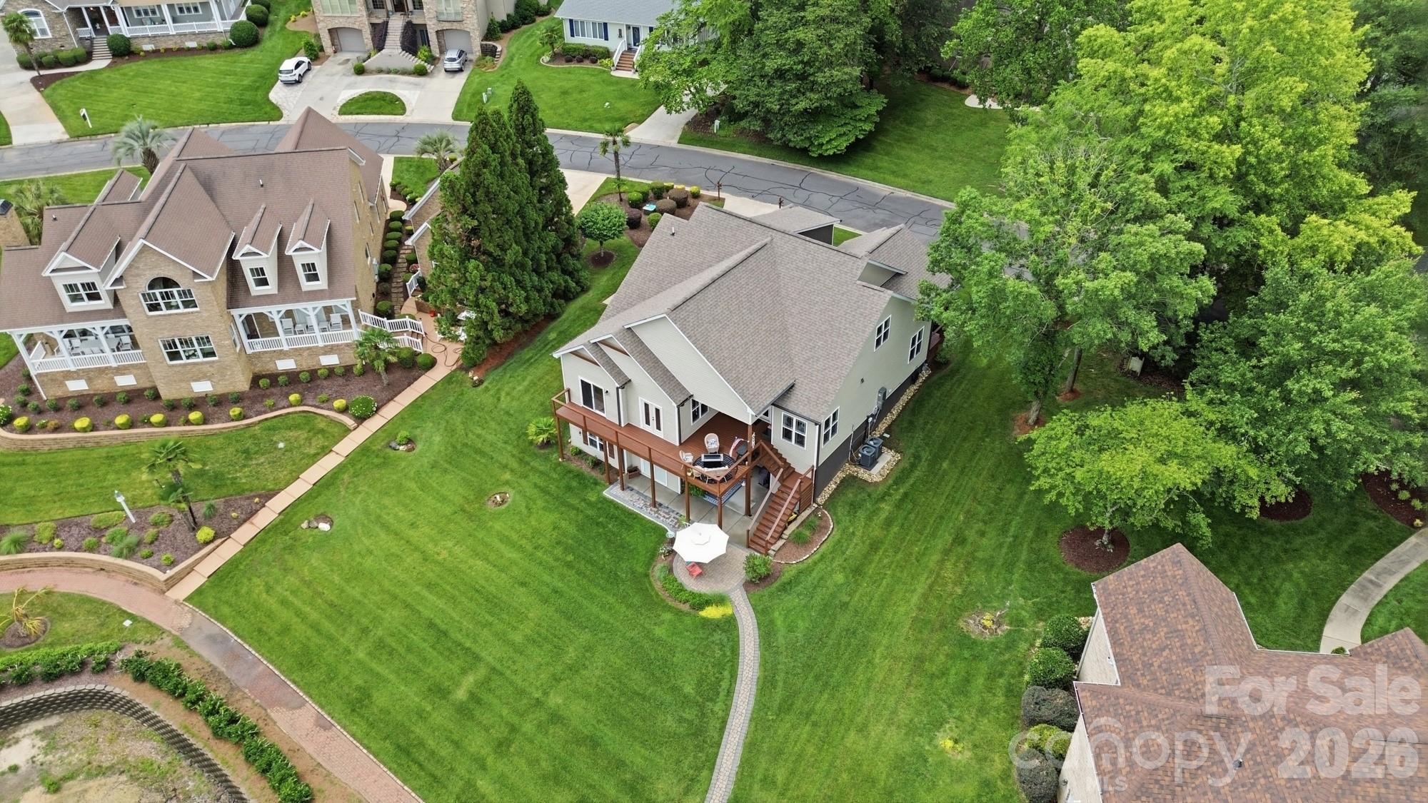 Lake Club - Residential