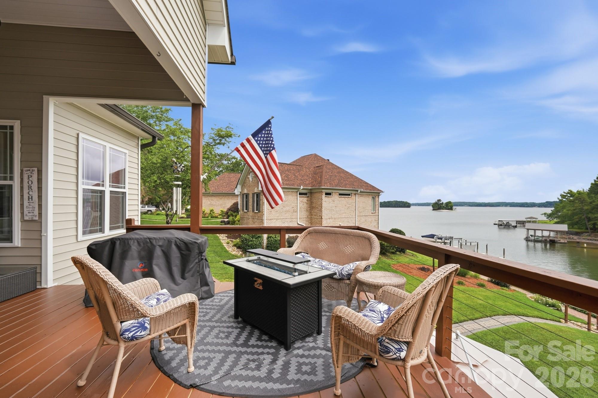 Lake Club - Residential