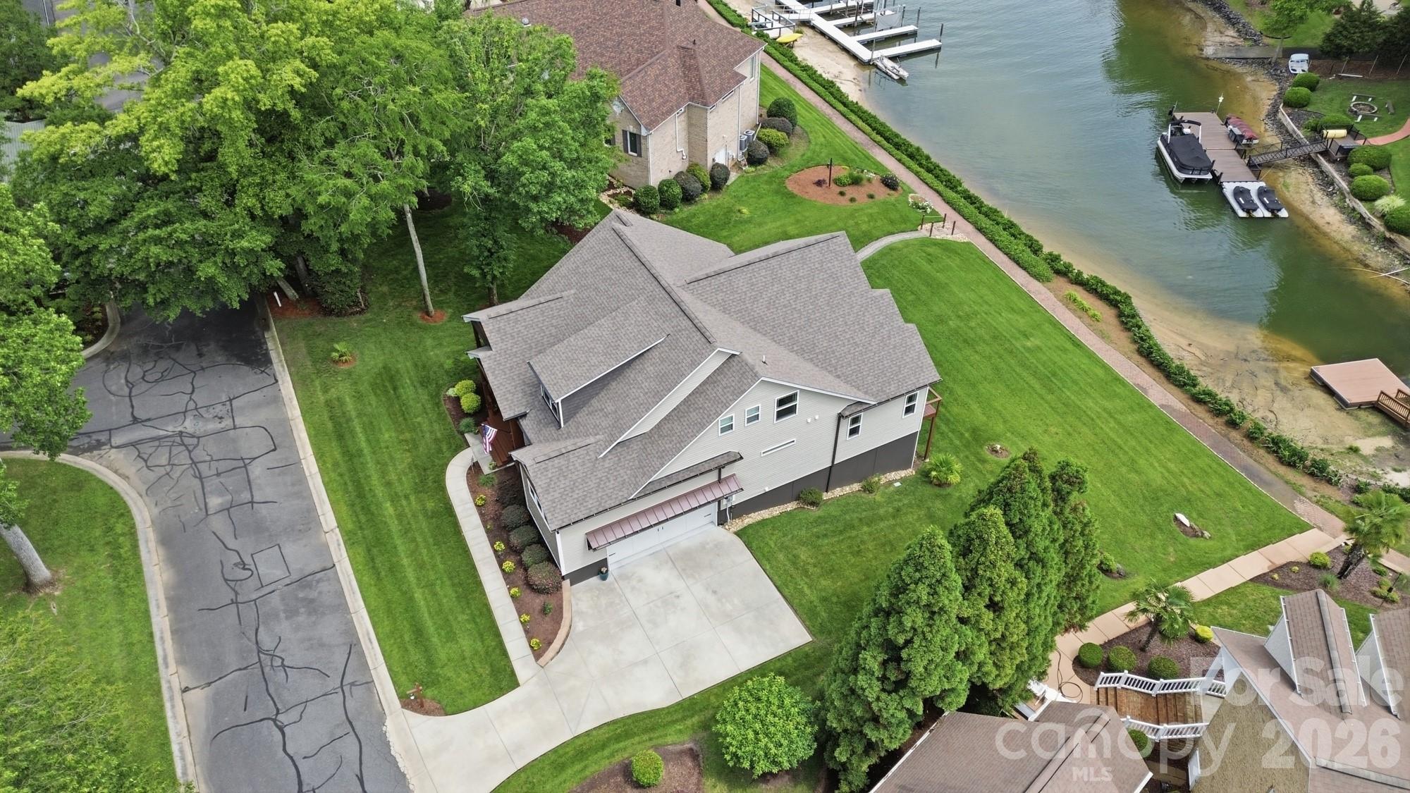Lake Club - Residential