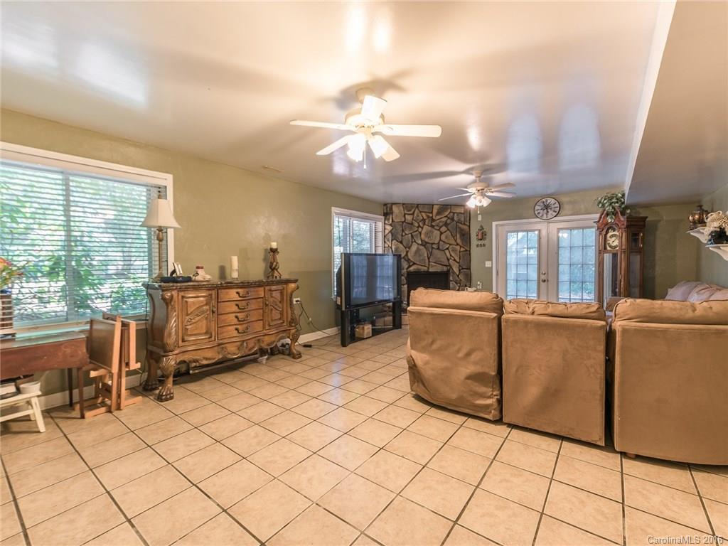 Tega Cay - Residential