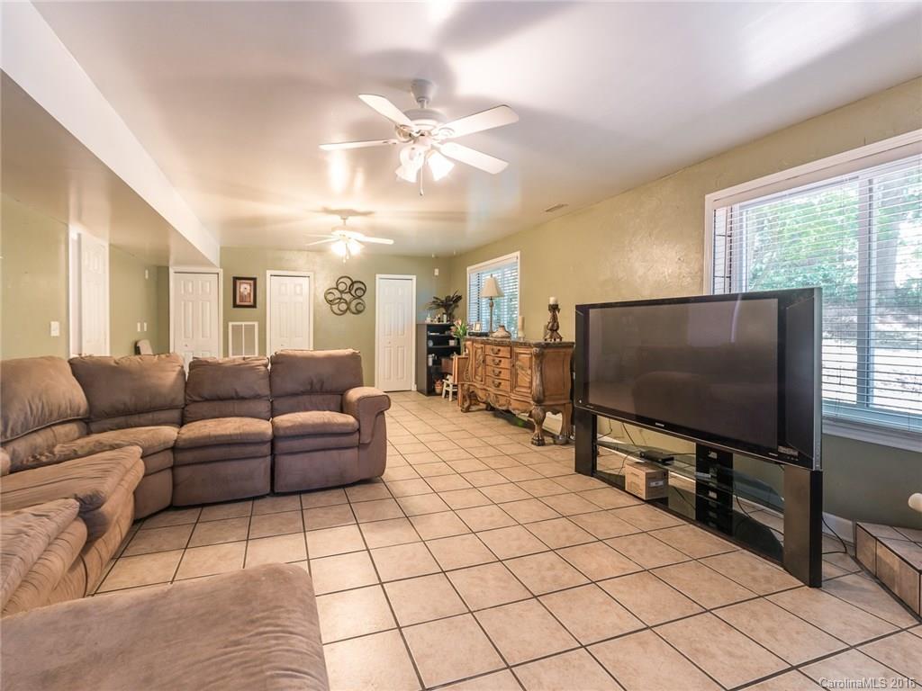 Tega Cay - Residential