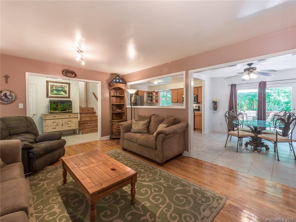 Tega Cay - Residential