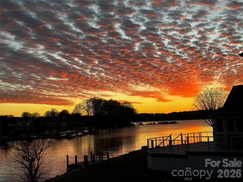 Photo of 7322 Swansea Lane, Cornelius, NC 28031 (MLS # 4372279)