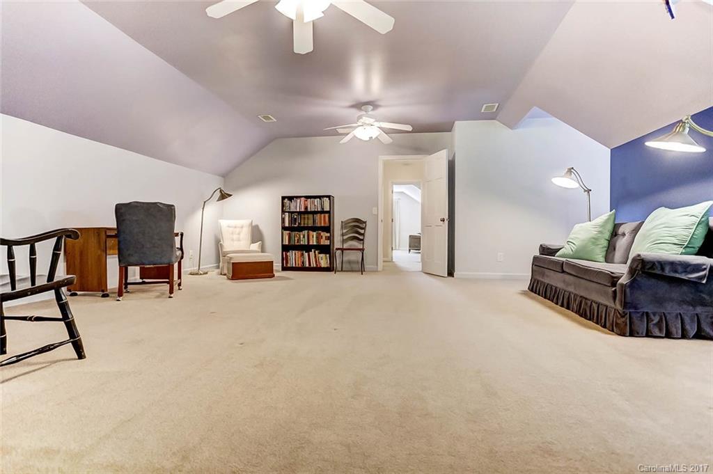 Lansdowne - Residential