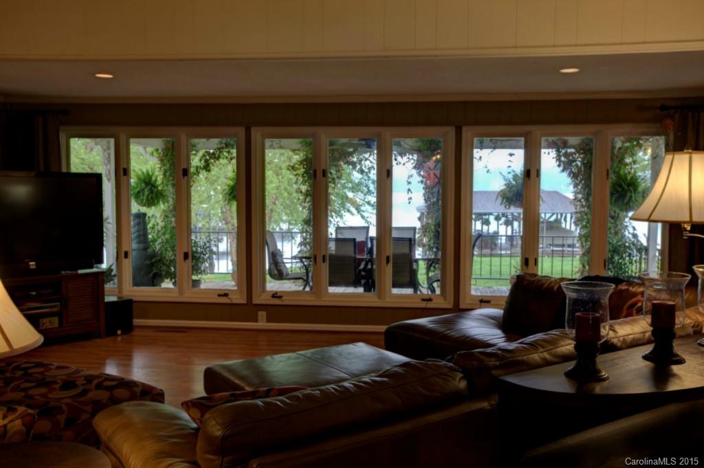 Lakeside - Residential