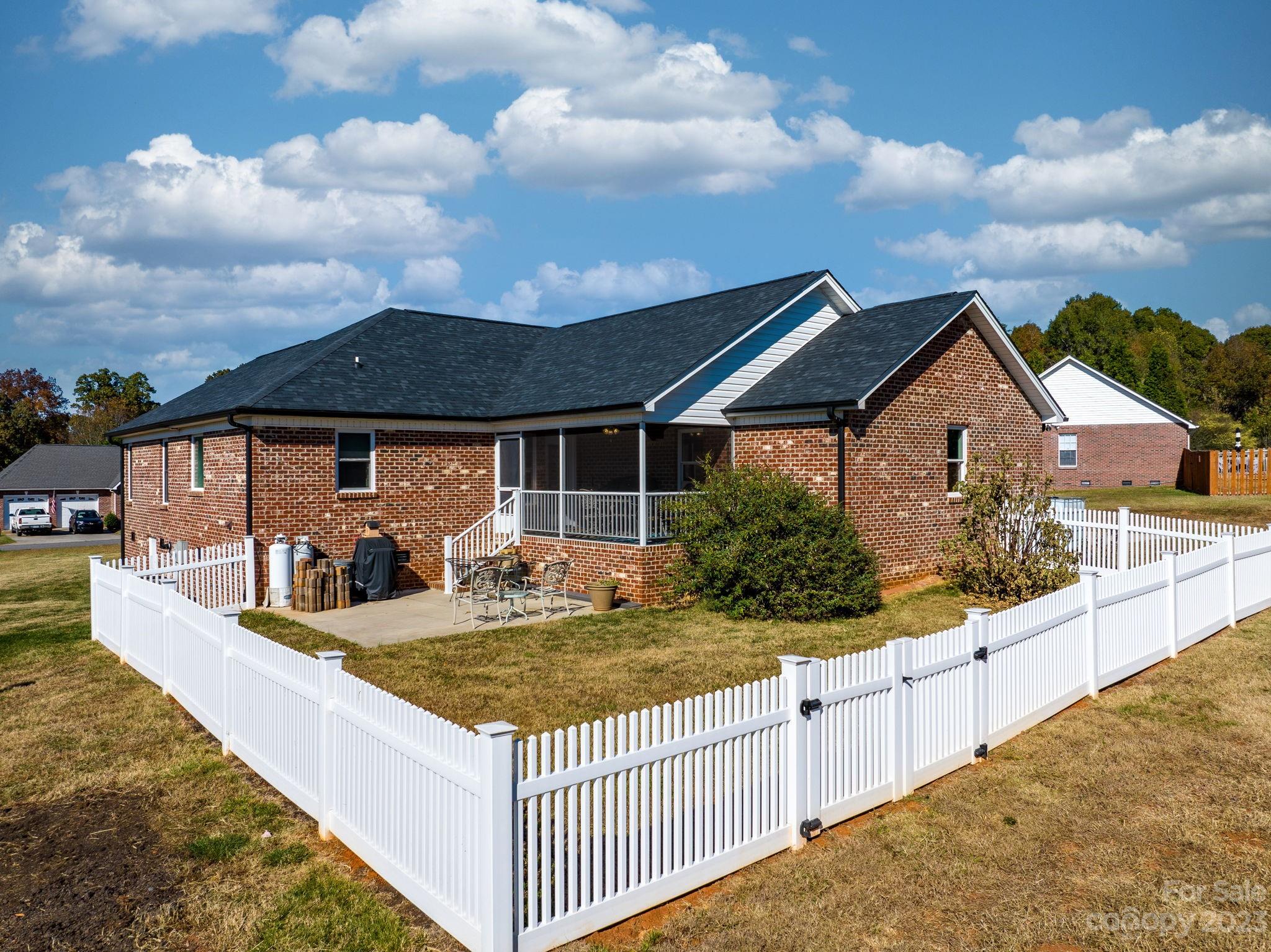 Blackburn Ridge - Residential