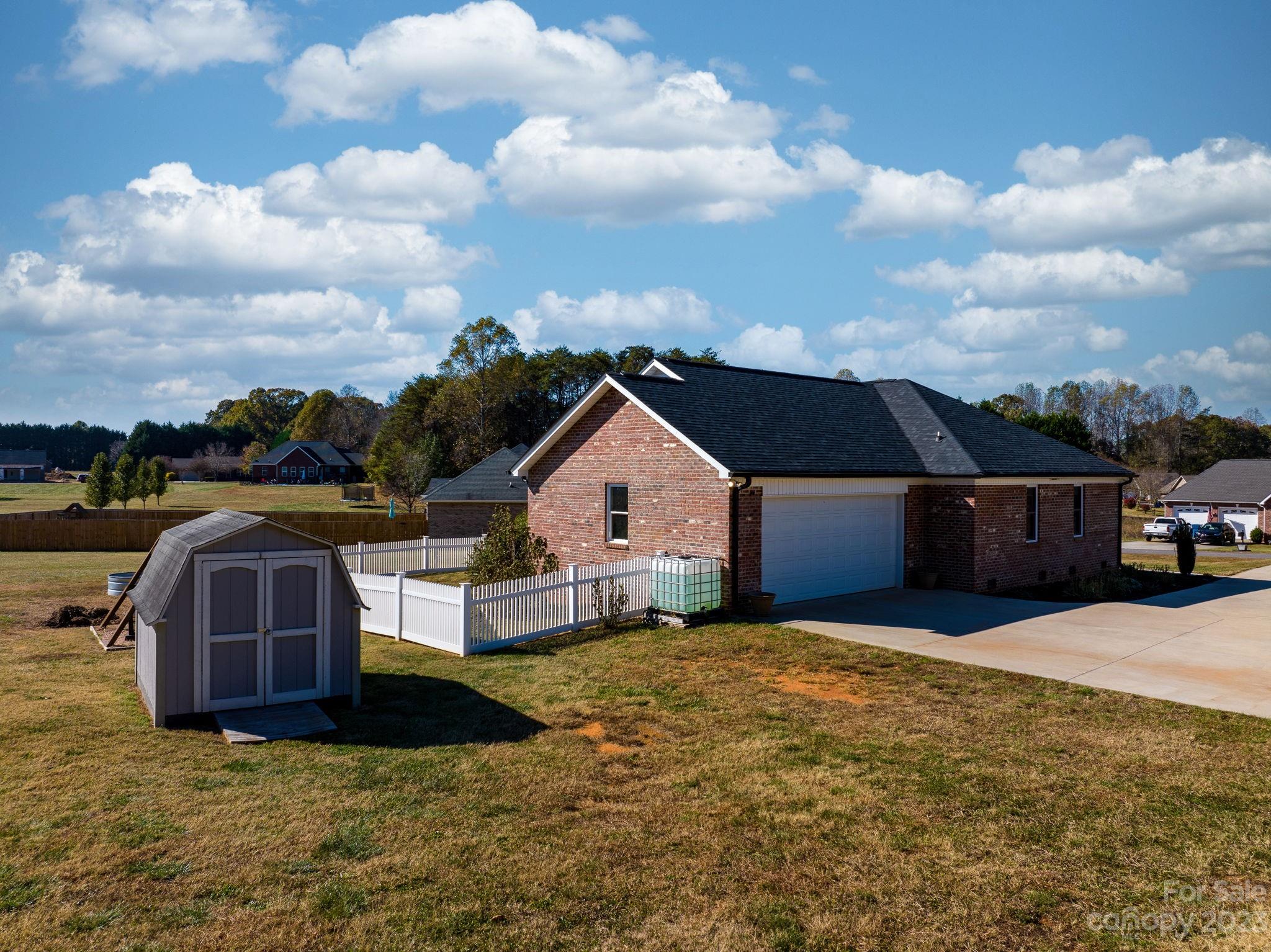 Blackburn Ridge - Residential