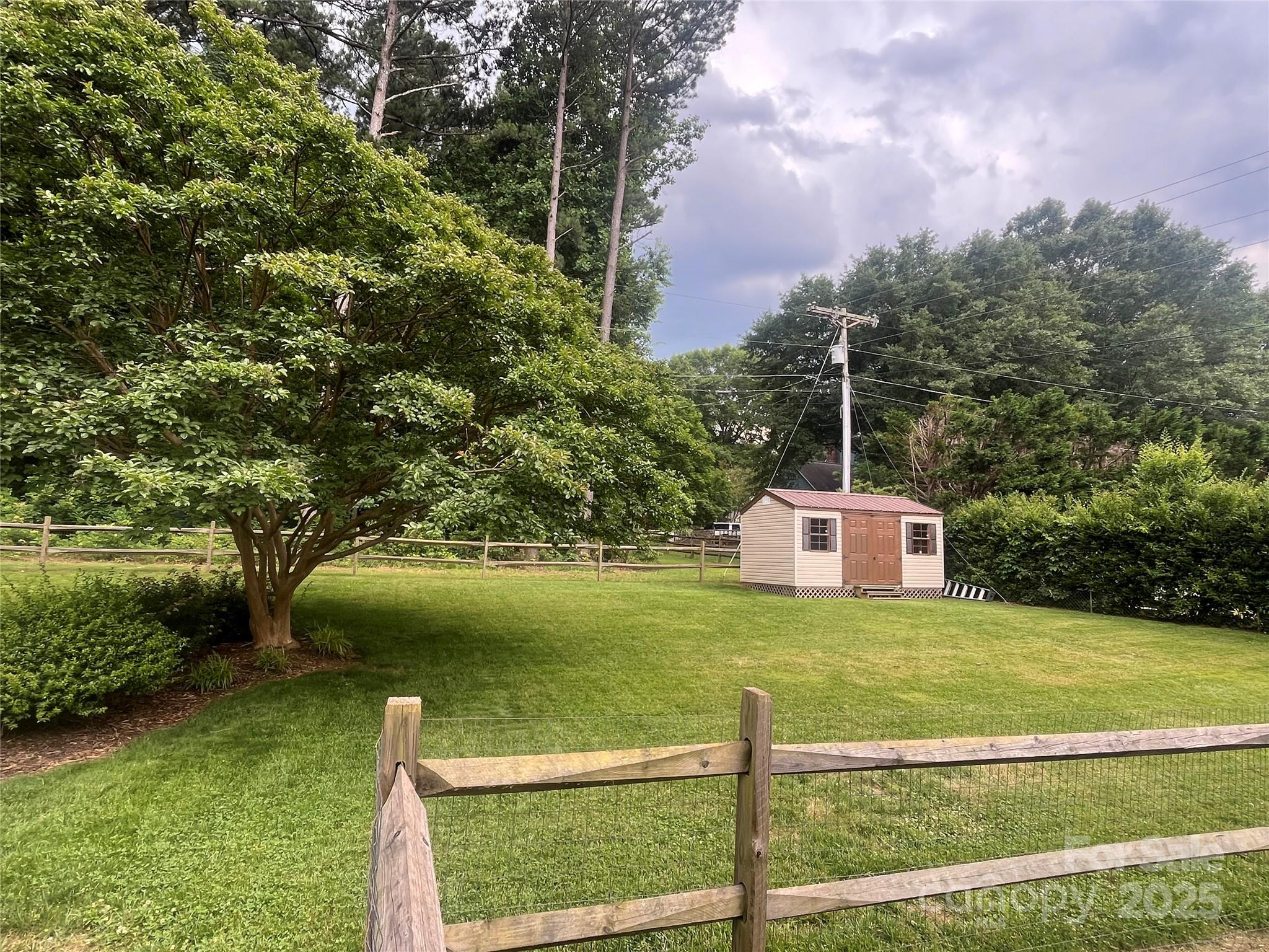 2209 Cardinal Loop