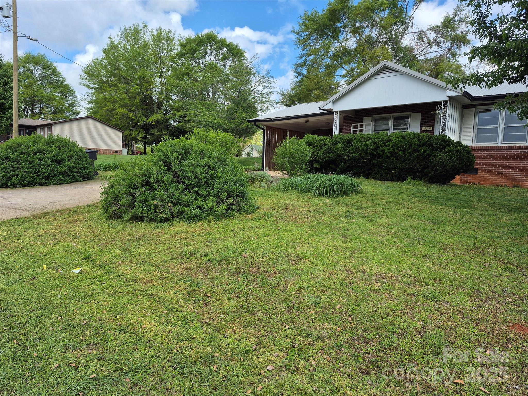 367 Poplar Street