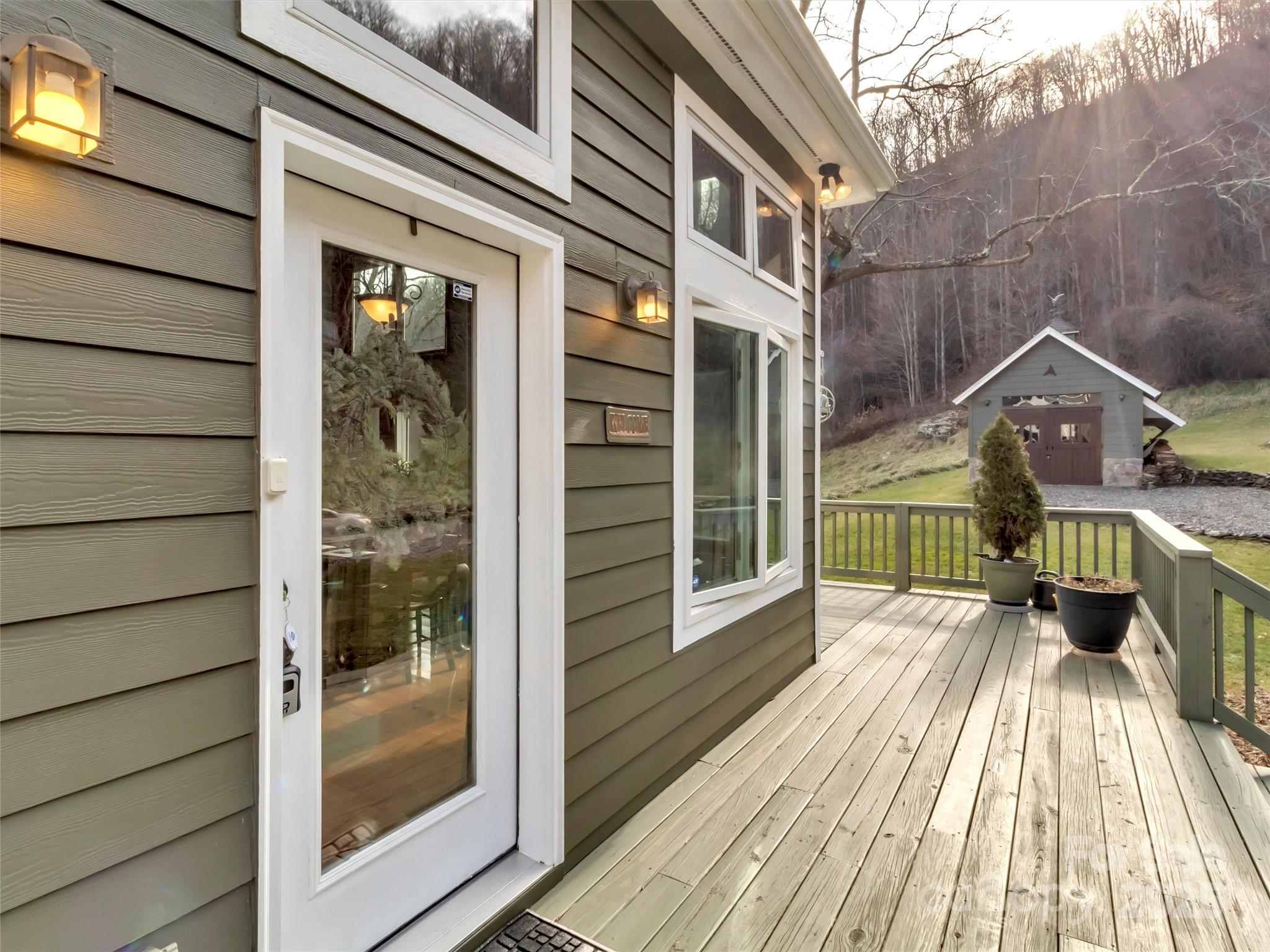 1201 Cathey Cove Road