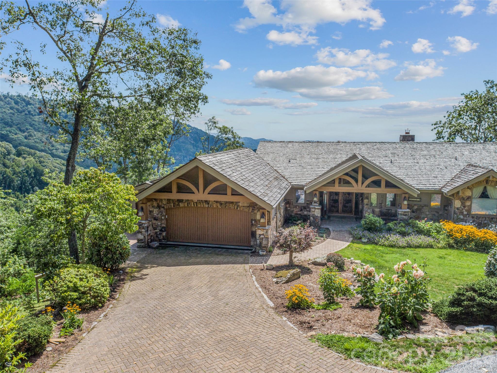 218 Slickrock Road