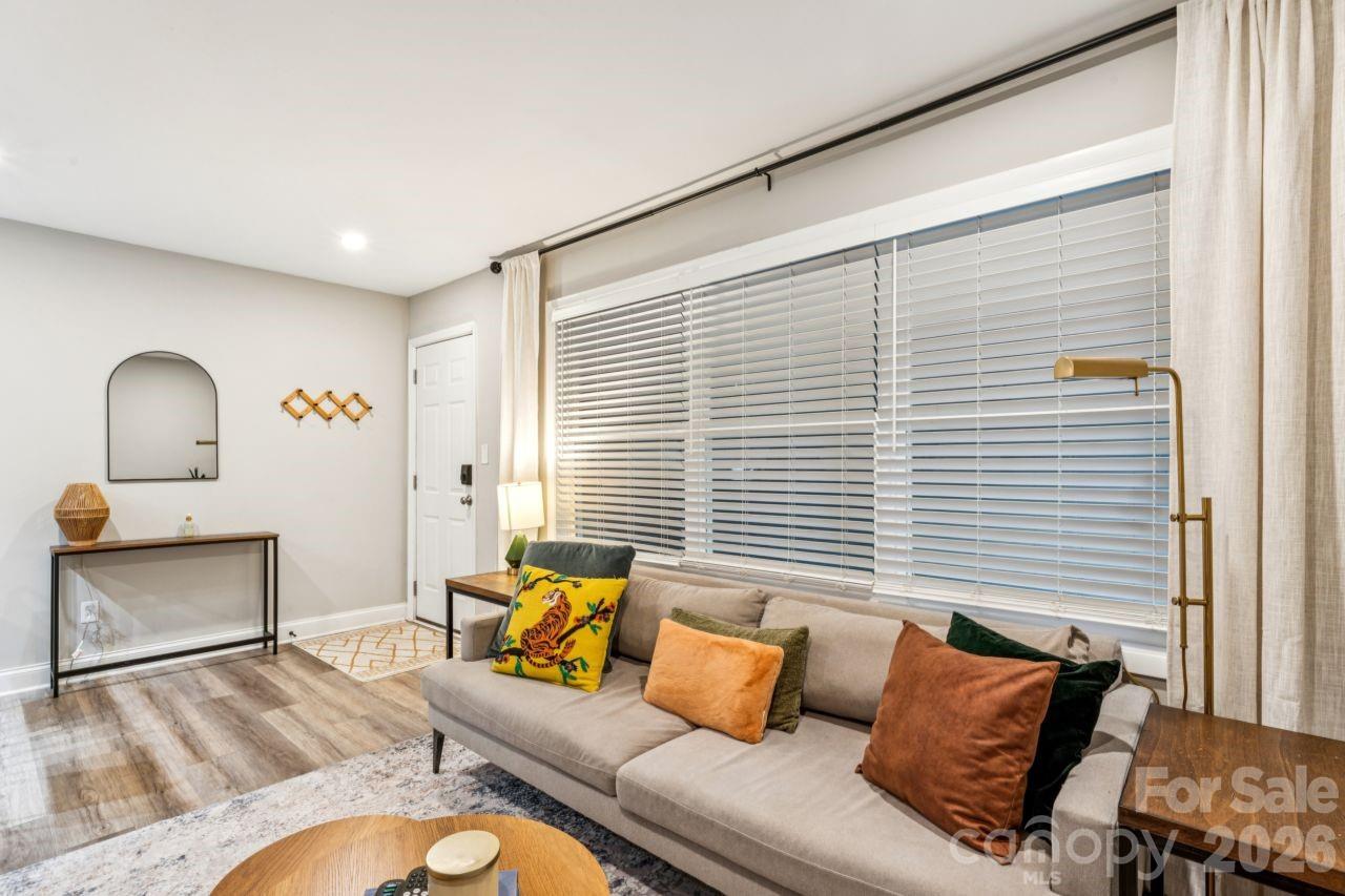 2000 Patio Court 119